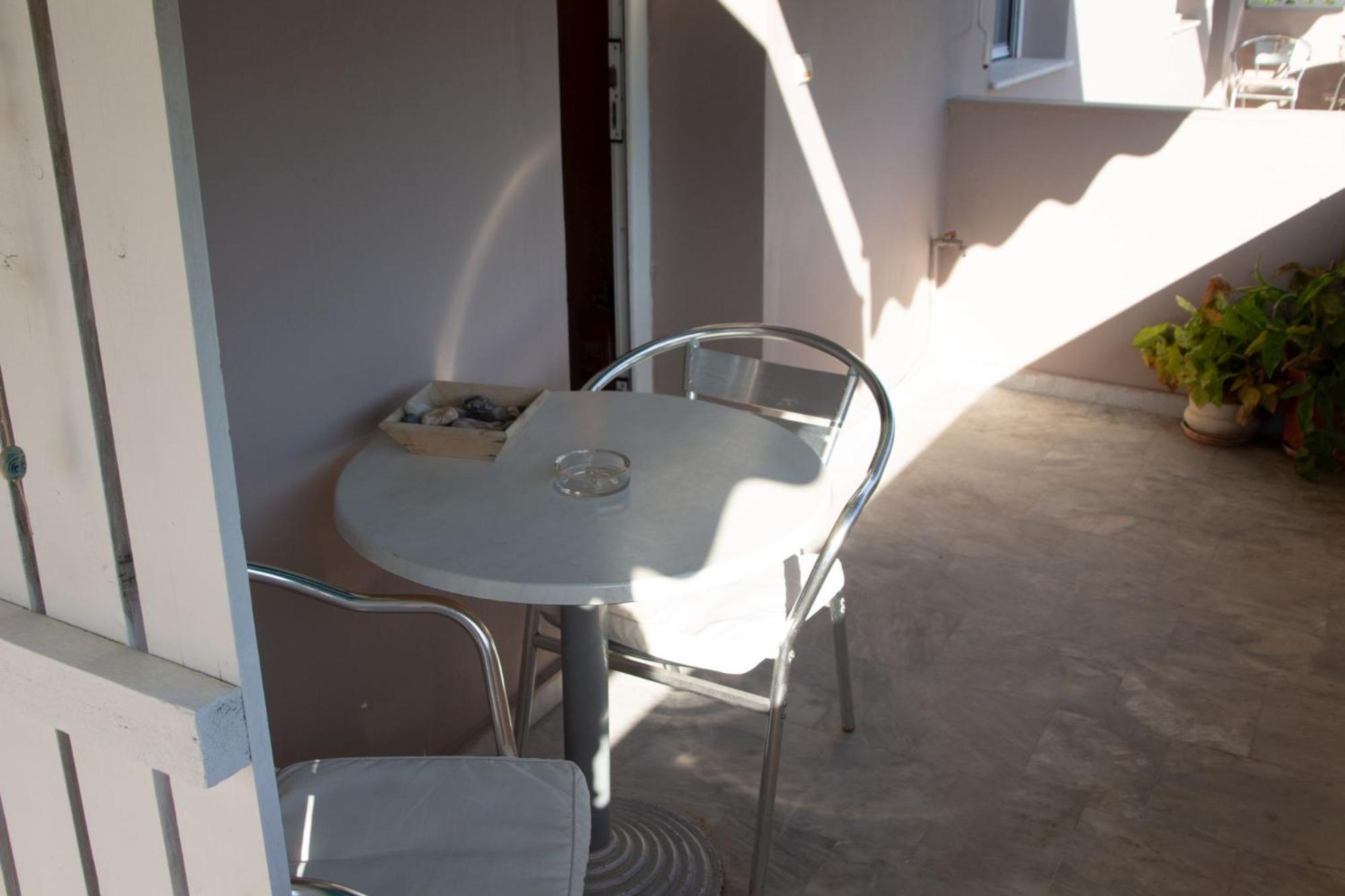 Avesta Apartments - 200M From The Beach Vasilikós Room photo