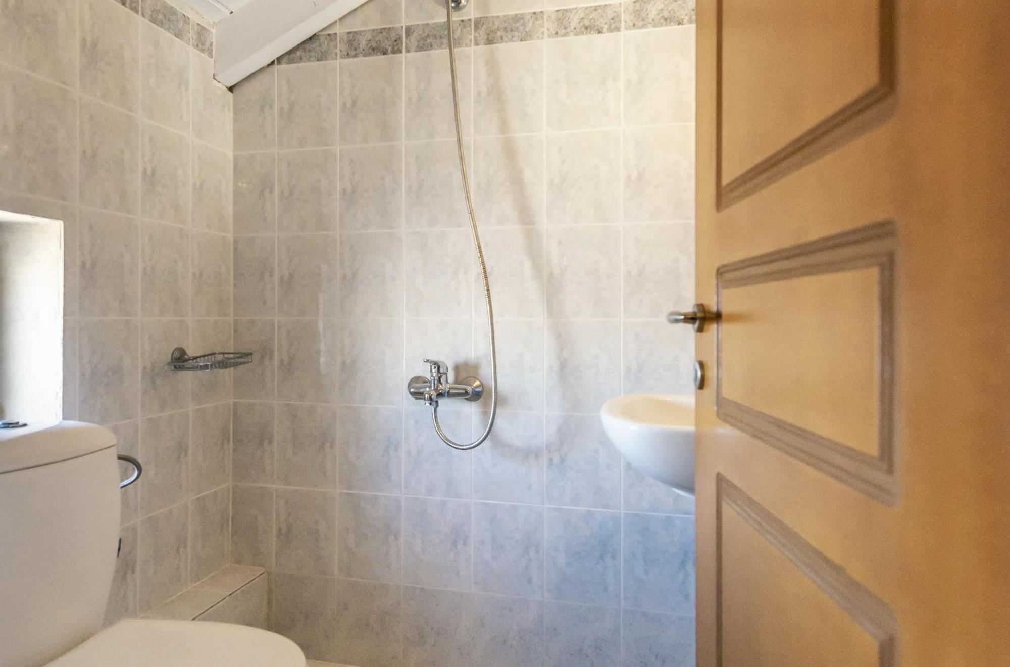 Avesta Apartments - 200M From The Beach Vasilikós Room photo